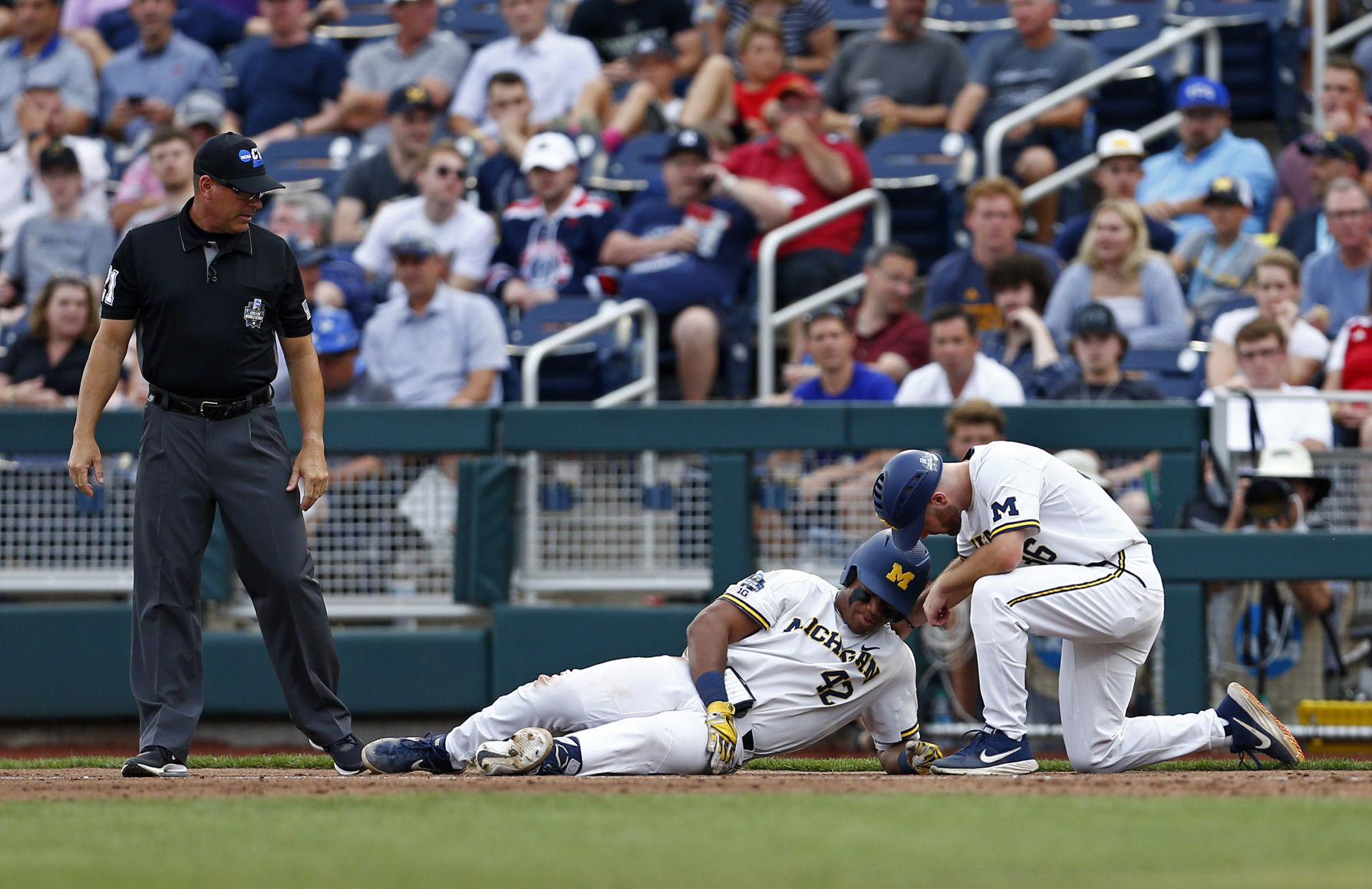 CWS Finals Baseball